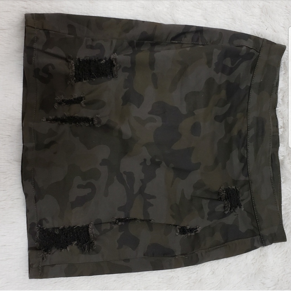 "Cadet" Camo Skirt NWOT - Picture 5 of 6